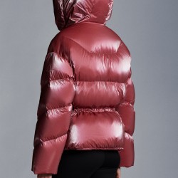 2022 Moncler Frele Kort Hætte Jakke Dame Dunfrakke Vinterjakke Cherry Pink