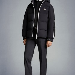 2022 Moncler Idil Hætte Jacket Casual Kort Dunjakker Herrer Dunfrakke Vinter overtøj Sort